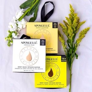 ⭐️ 2/$30 NIB SPONGELLE Multi-Use Boxed Flower in Honey Blossom